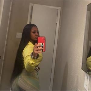 Meet your Posher, Erronishaa